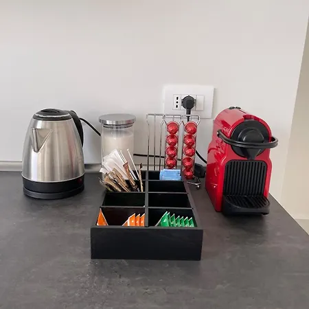 Rooftop Amedeo - Centro شقة